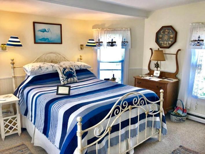 Miss Molly'S Inn Chincoteague Eksteriør billede
