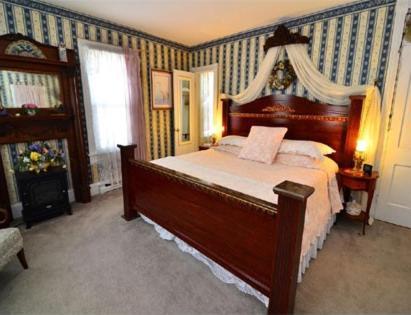 Miss Molly'S Inn Chincoteague Eksteriør billede