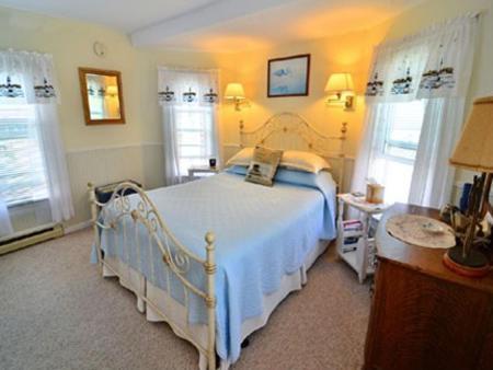 Miss Molly'S Inn Chincoteague Eksteriør billede